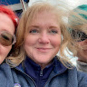 Meet your Posher, Dana